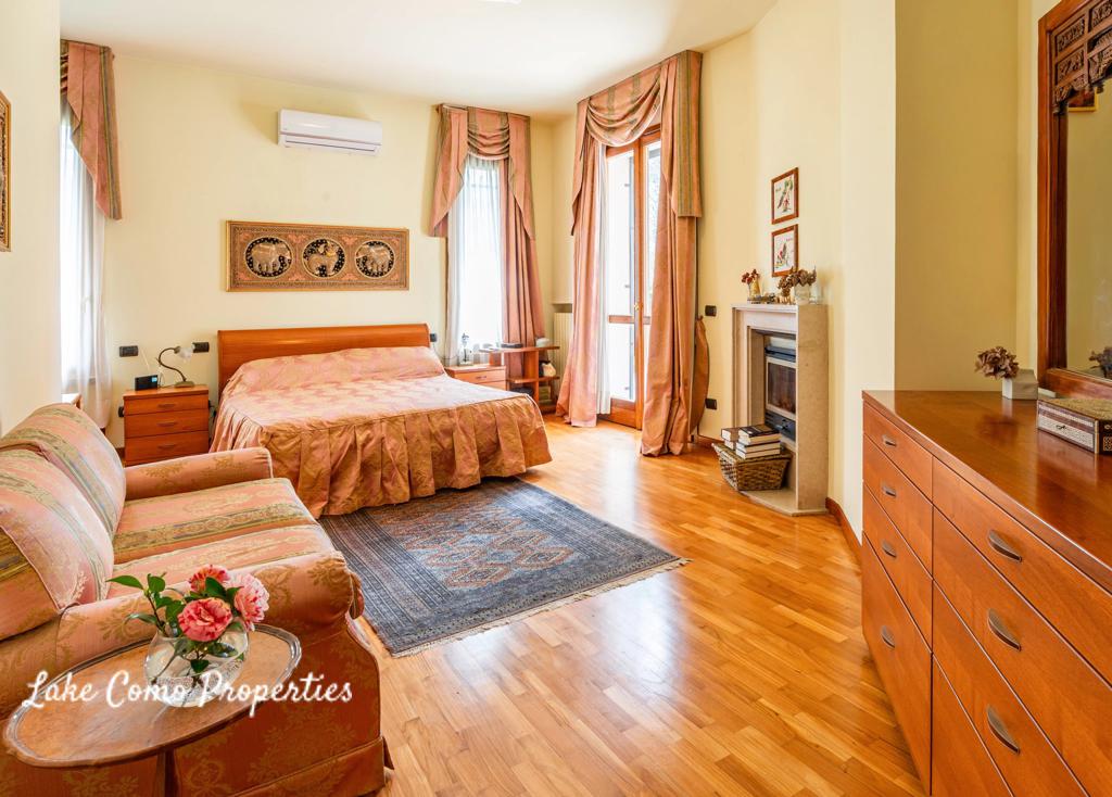 6 room house in Lake Como, photo #8, listing #106050210