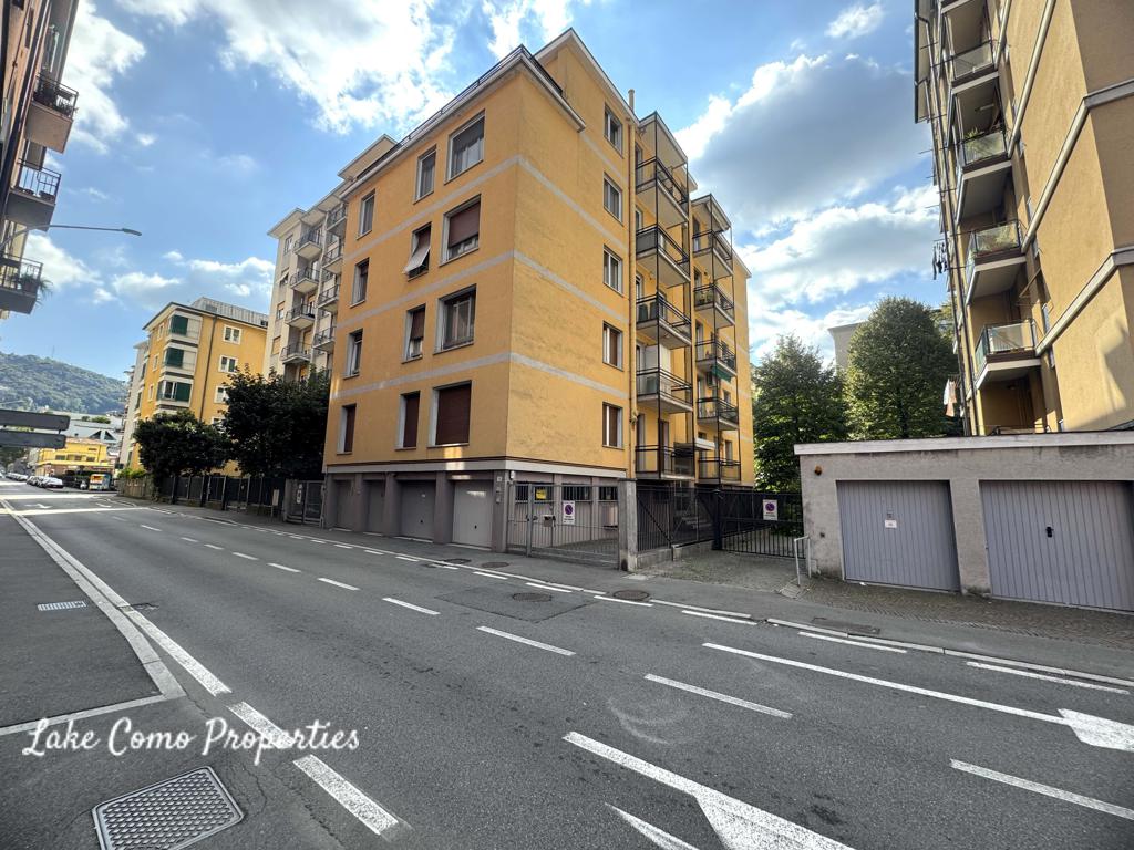 5 room apartment in Lake Como, 135 m², photo #1, listing #104286336