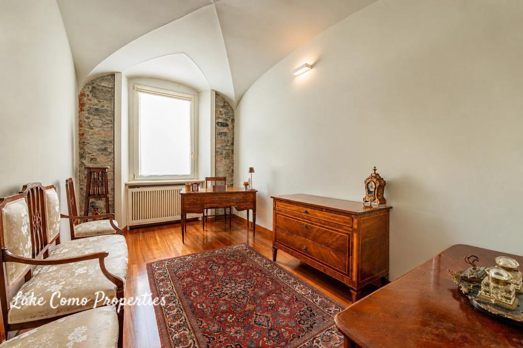 Apartment in Lake Como, photo #10, listing #107290932