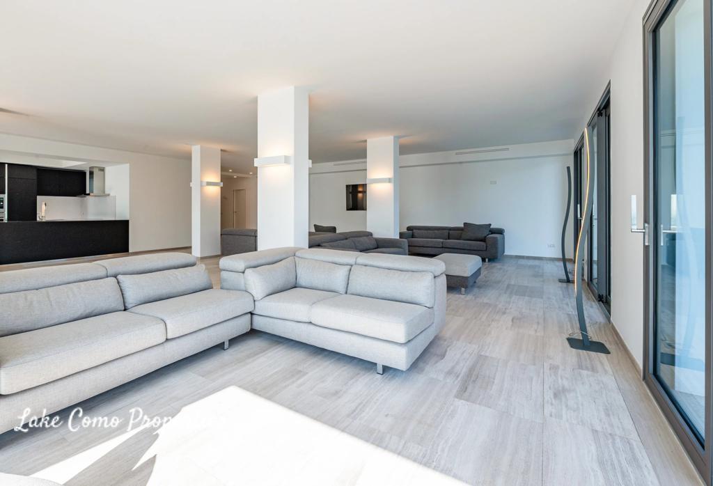 5 room apartment in Lake Como, photo #7, listing #106239546