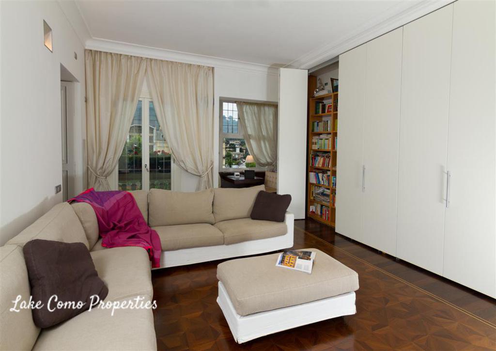 4 room apartment in Lake Como, 220 m², photo #2, listing #73106712