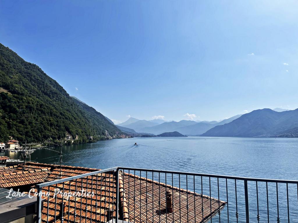 5 room apartment in Argegno, photo #4, listing #89408928