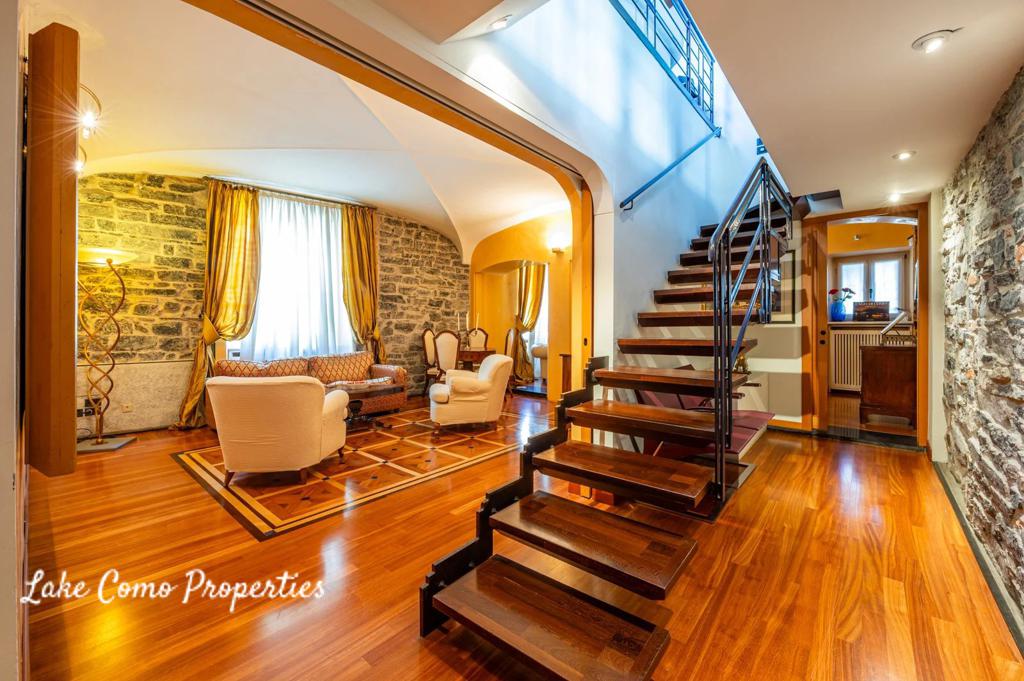 Apartment in Lake Como, photo #8, listing #107290932