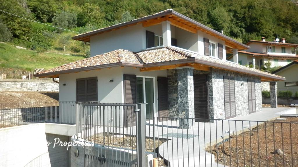House in Lenno, 415 m², photo #1, listing #74450922