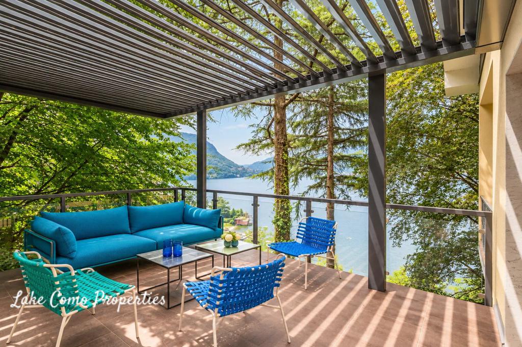 5 room house in Lake Como, photo #1, listing #106565424