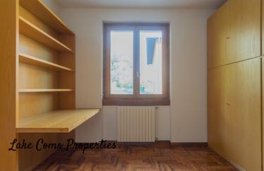 8 room house in Lake Como