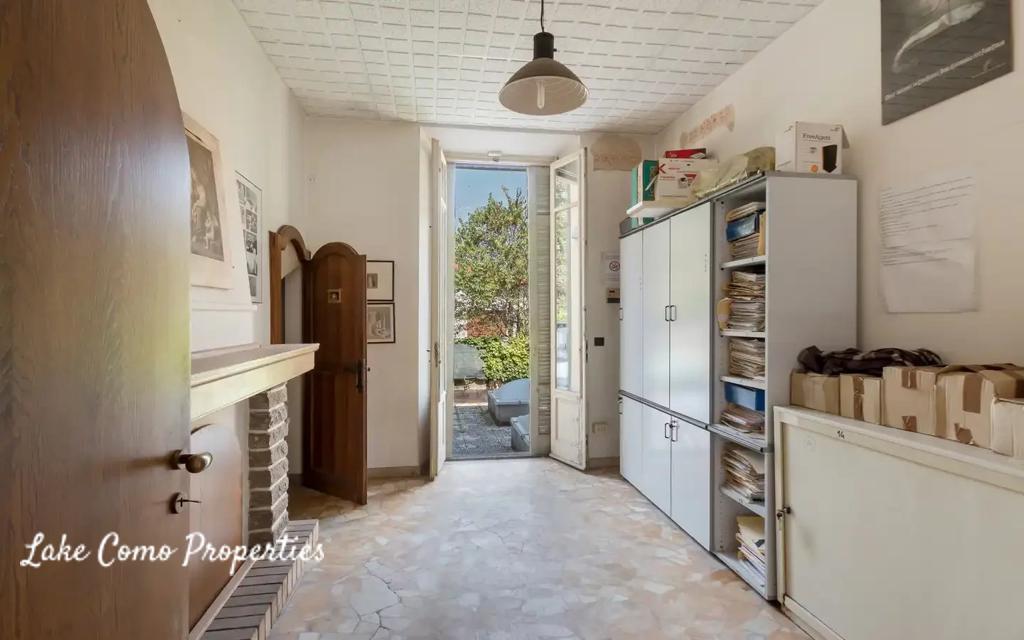 24 room house in Lake Como, photo #2, listing #105067872