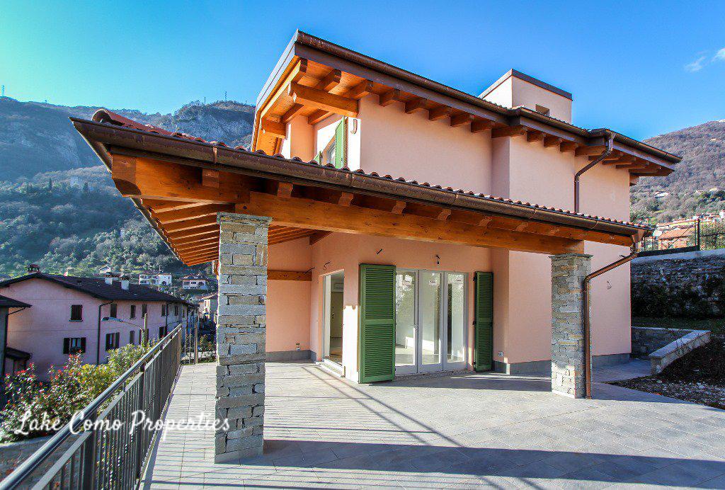 House in Ossuccio, 250 m², photo #2, listing #74838288
