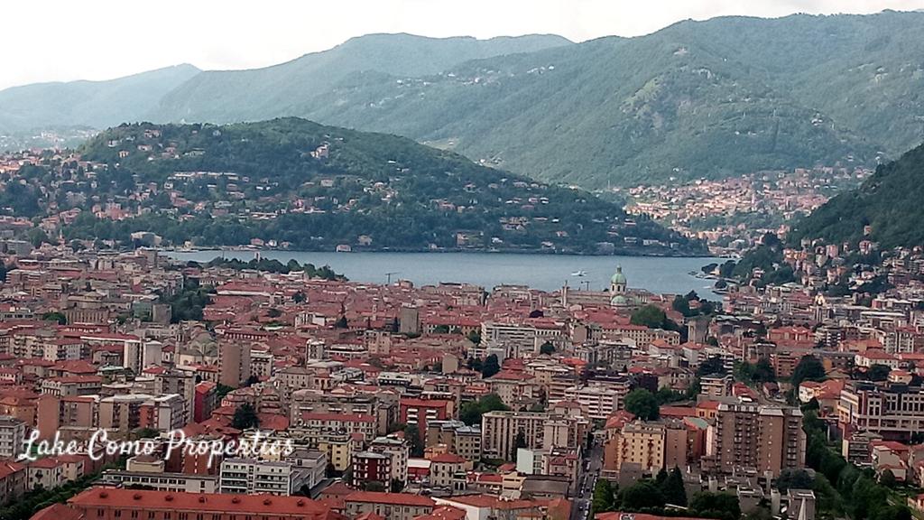 Apartment in Lake Como, 153 m², photo #3, listing #74656890