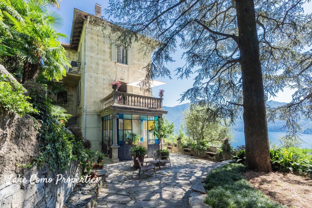6 room house in Moltrasio, photo #10, listing #106610574