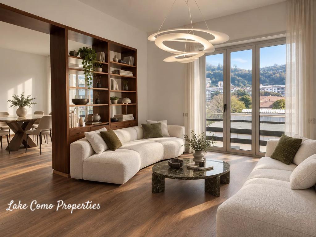 3 room apartment in Lake Como, photo #1, listing #105704718