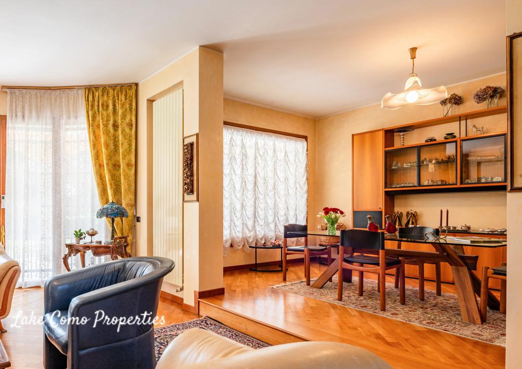 6 room house in Lake Como, photo #6, listing #106050210