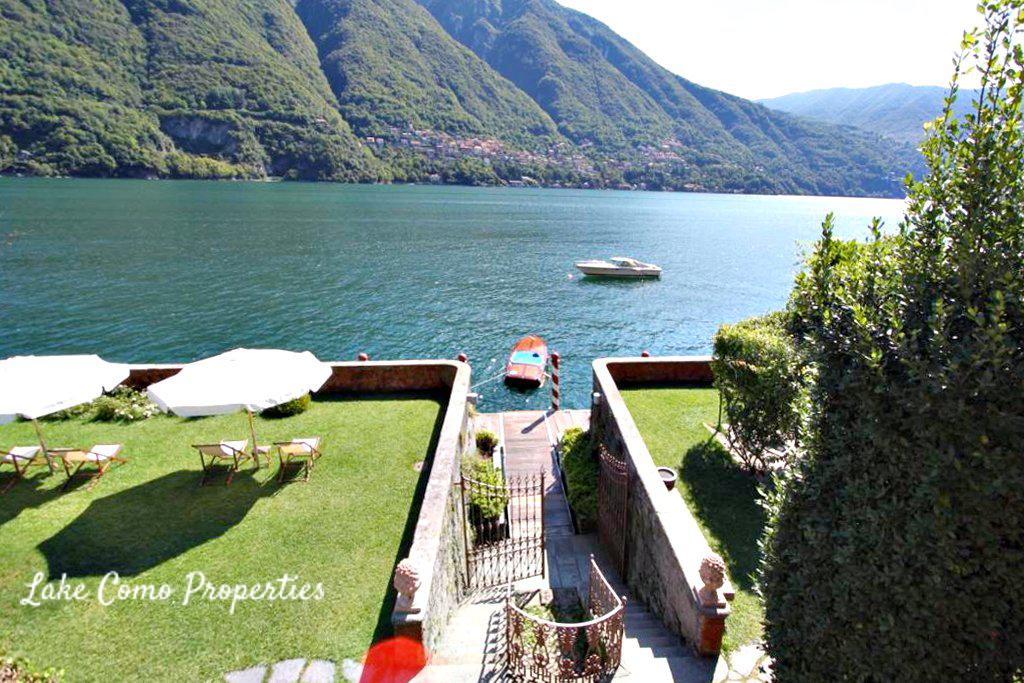 House in Laglio, 1500 m², photo #1, listing #74838456