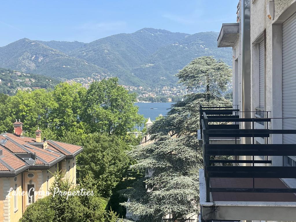 3 room apartment in Lake Como, photo #1, listing #105704718