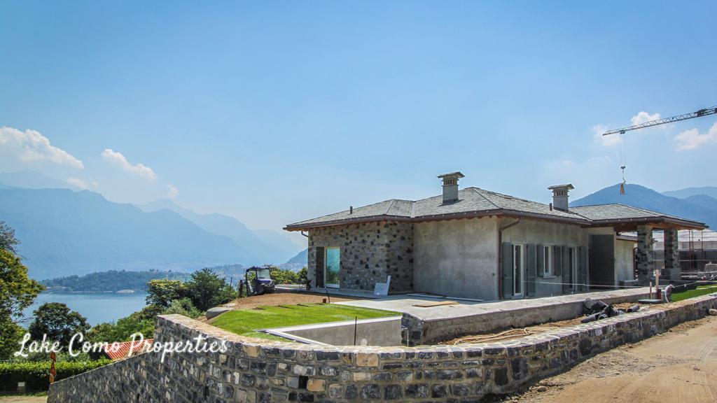 5 room house in Lake Como, 350 m², photo #1, listing #73106460