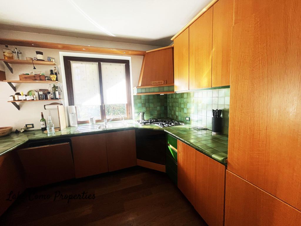 5 room apartment in Argegno, photo #5, listing #91903476
