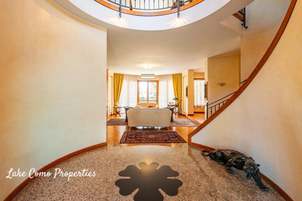 6 room house in Lake Como, photo #2, listing #106050210