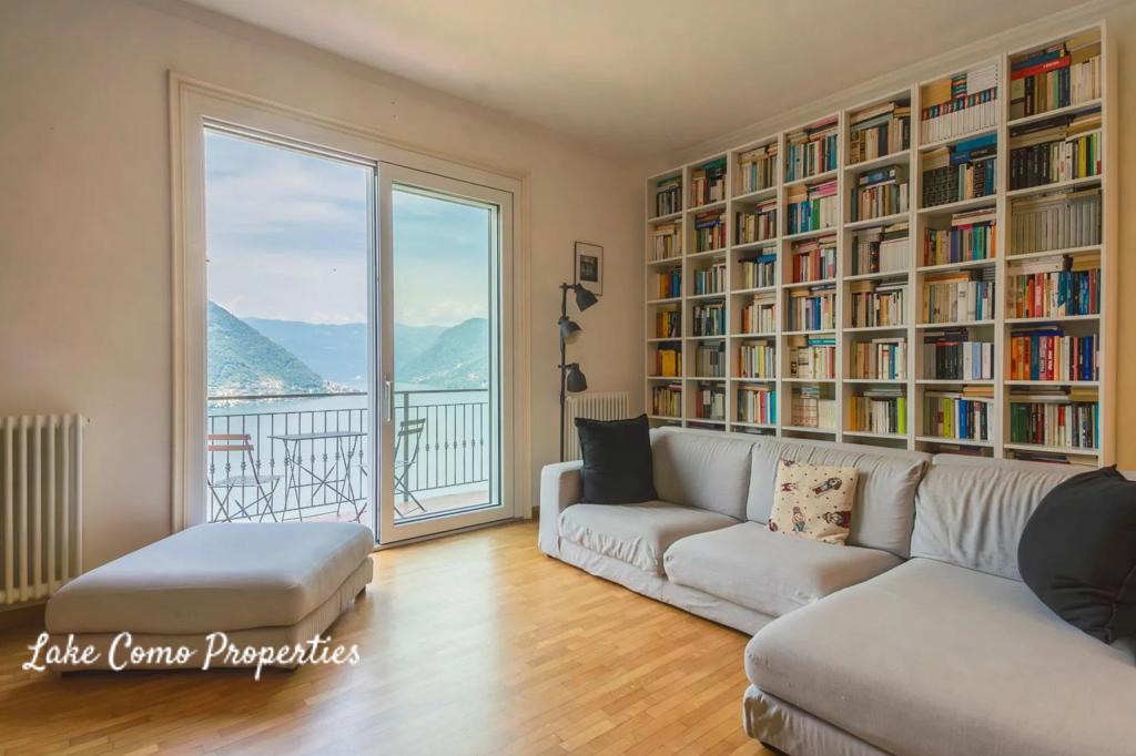 8 room house in Faggeto Lario, photo #5, listing #103238688