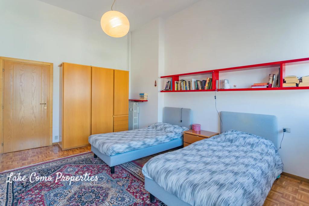 5 room apartment in Lake Como, photo #9, listing #91426566