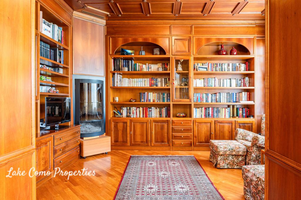 6 room house in Lake Como, photo #4, listing #106050210