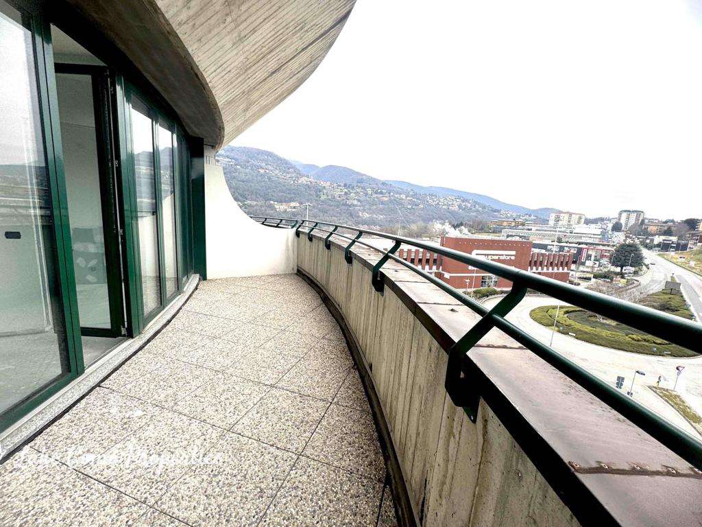 1 room apartment in Lake Como, 200 m², photo #3, listing #101966298
