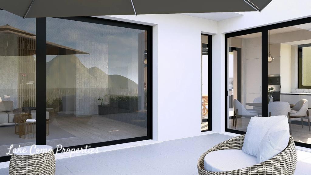 9 room house in Sala Comacina, photo #9, listing #98453040