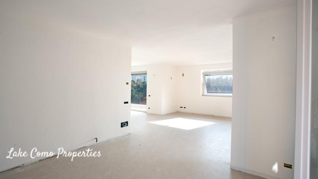 5 room house in Ossuccio, 300 m², photo #5, listing #73105284