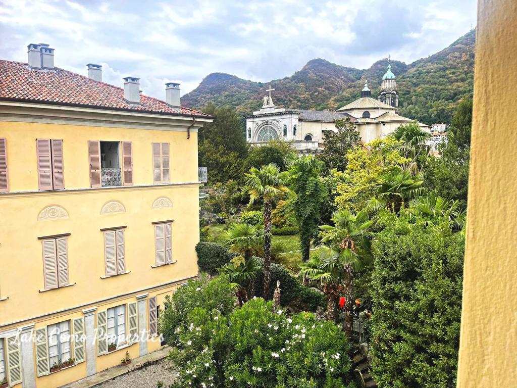 8 room apartment in Lake Como, photo #2, listing #90419952