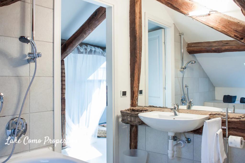 Apartment in Lake Como, photo #9, listing #98861070