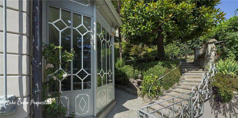 House in Lake Como, 385 m², photo #4, listing #101345412