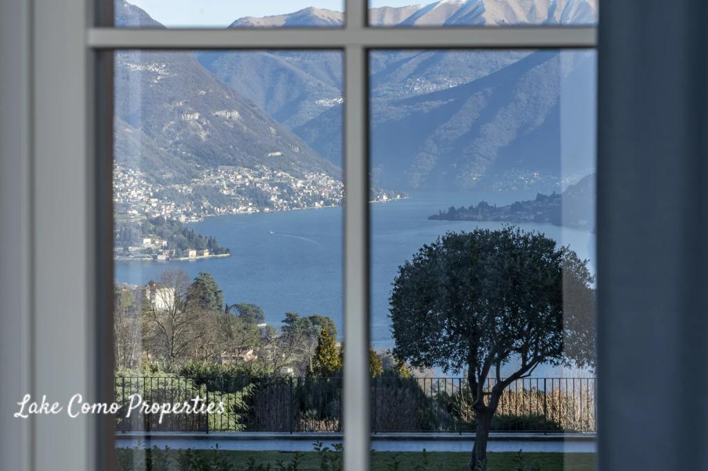 Apartment in Lake Como, photo #3, listing #105094752