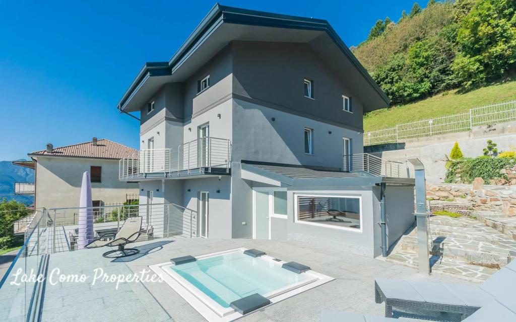 15 room house in Lecco, photo #1, listing #106081290