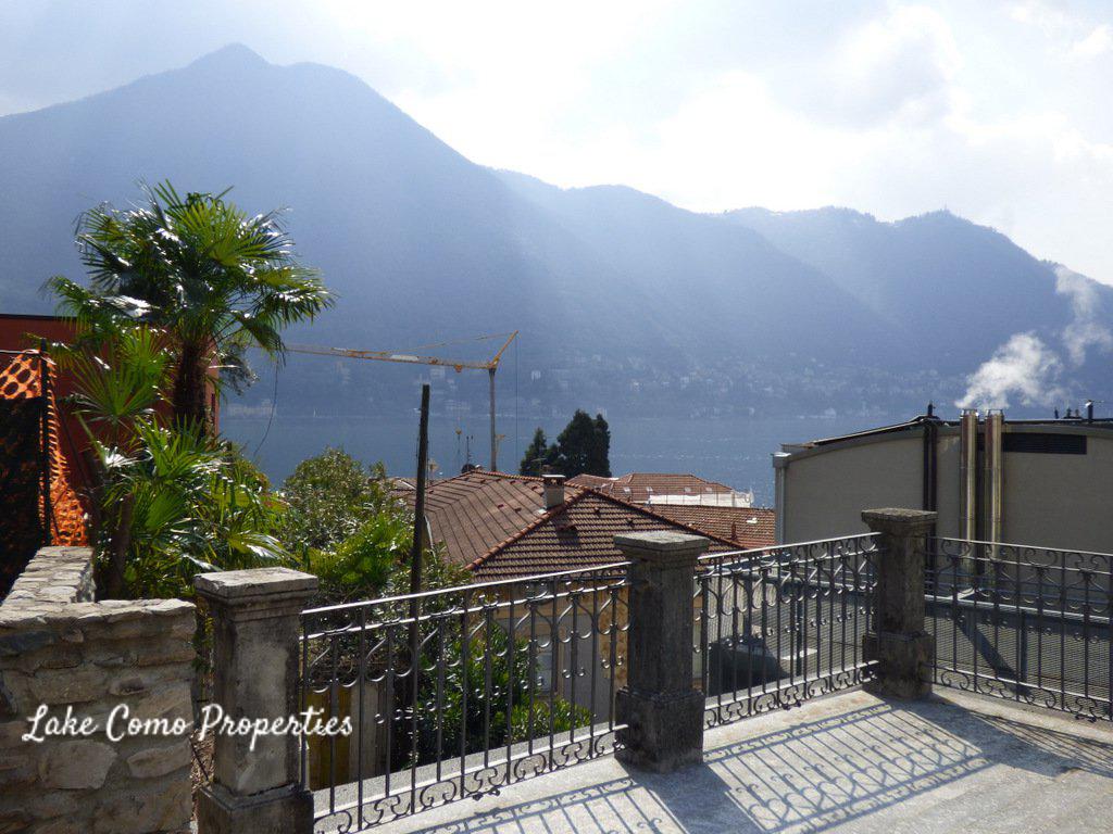 House in Moltrasio, 400 m², photo #2, listing #74807838