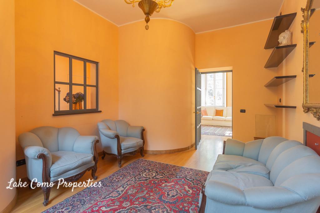 5 room house in Cernobbio, photo #7, listing #85245636