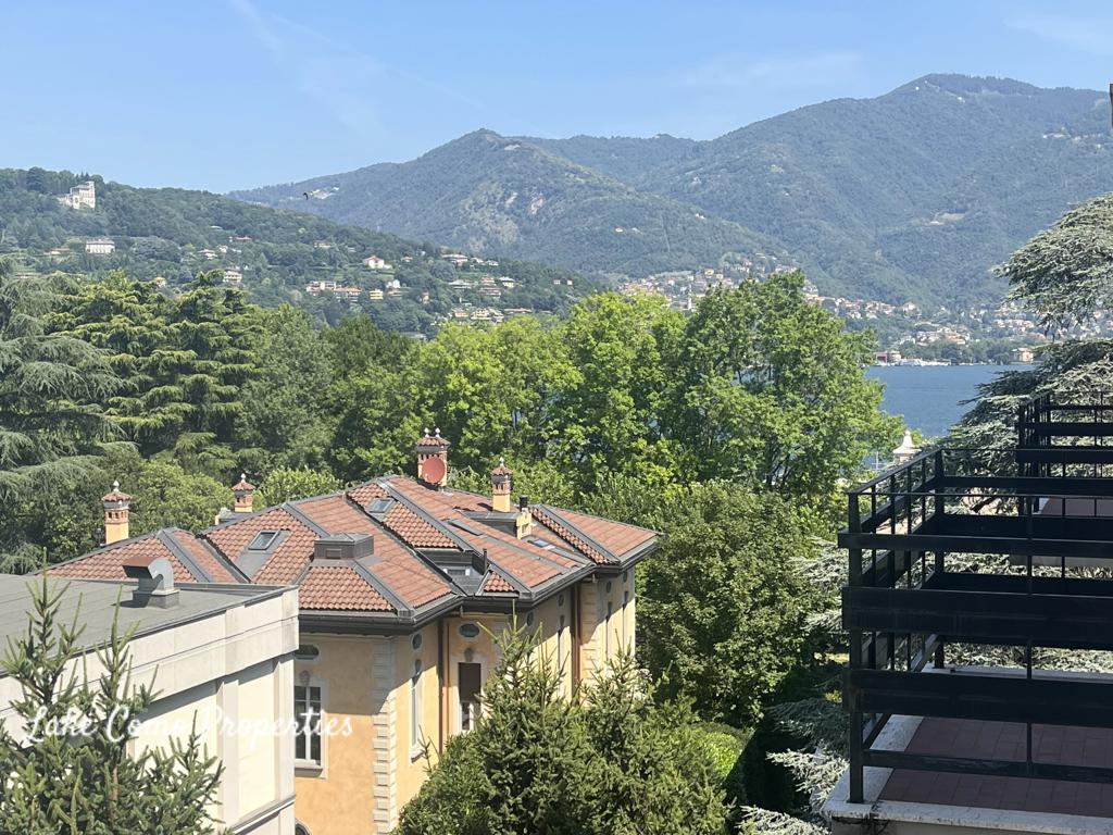 3 room apartment in Lake Como, photo #9, listing #105704718