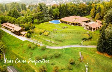 10 room mansion in Lake Como