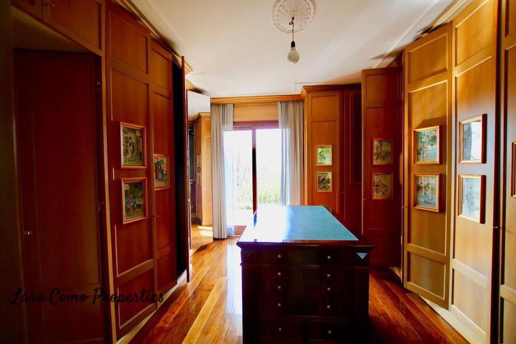 5 room house in Lecco, photo #9, listing #85240386