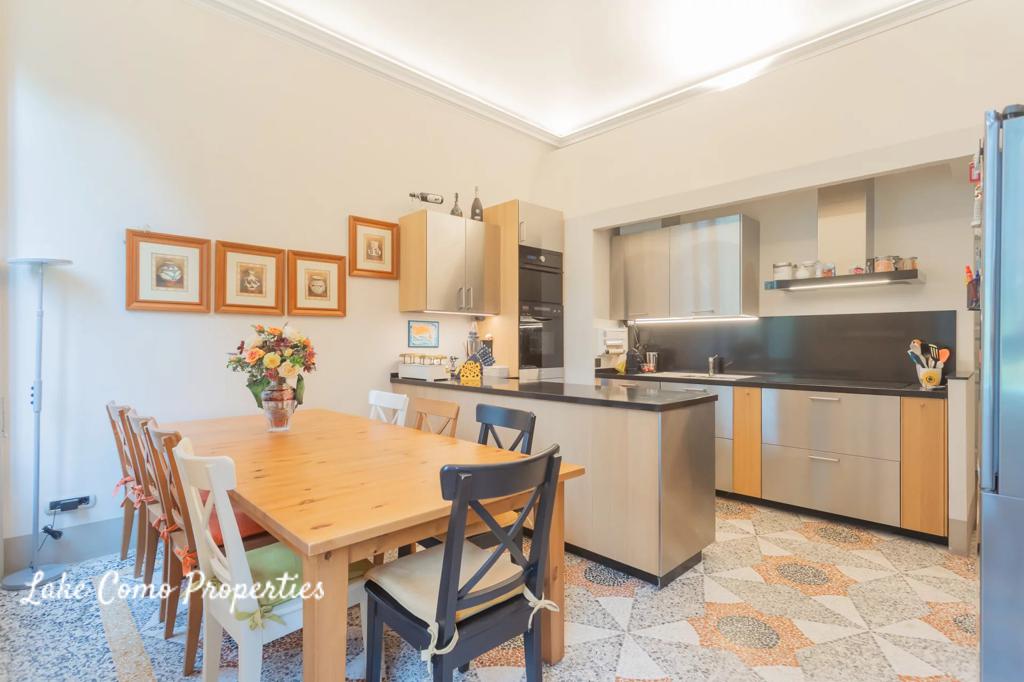 5 room apartment in Lake Como, photo #6, listing #95380236