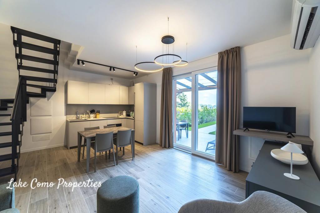 Apartment in Lake Como, photo #1, listing #105094752
