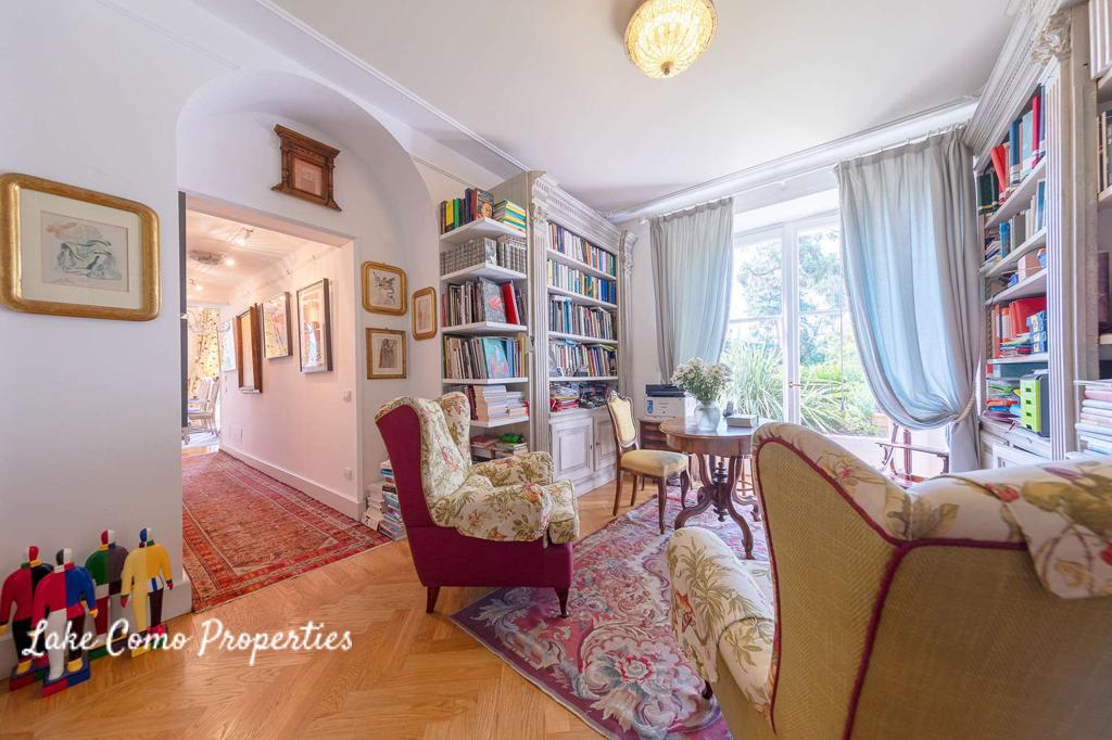 Apartment in Lake Como, photo #7, listing #76098246