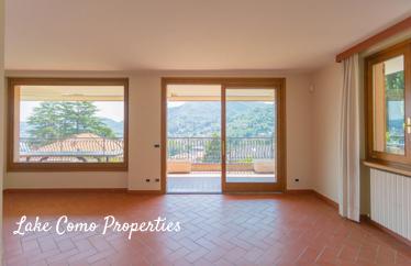 10 room house in Lake Como