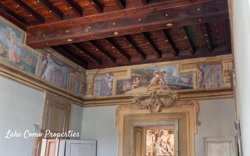 28 room apartment in Lake Como, photo #1, listing #105070098