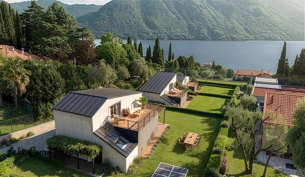5 room house in Lake Como, photo #3, listing #107232762