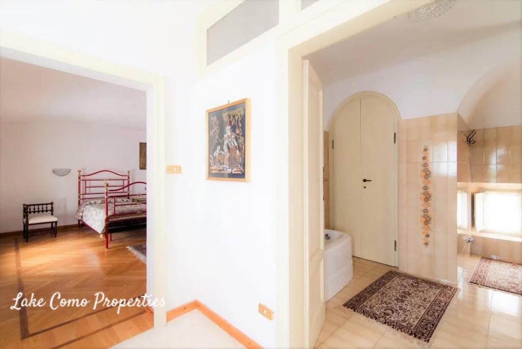 5 room house in Faggeto Lario, photo #2, listing #85235472