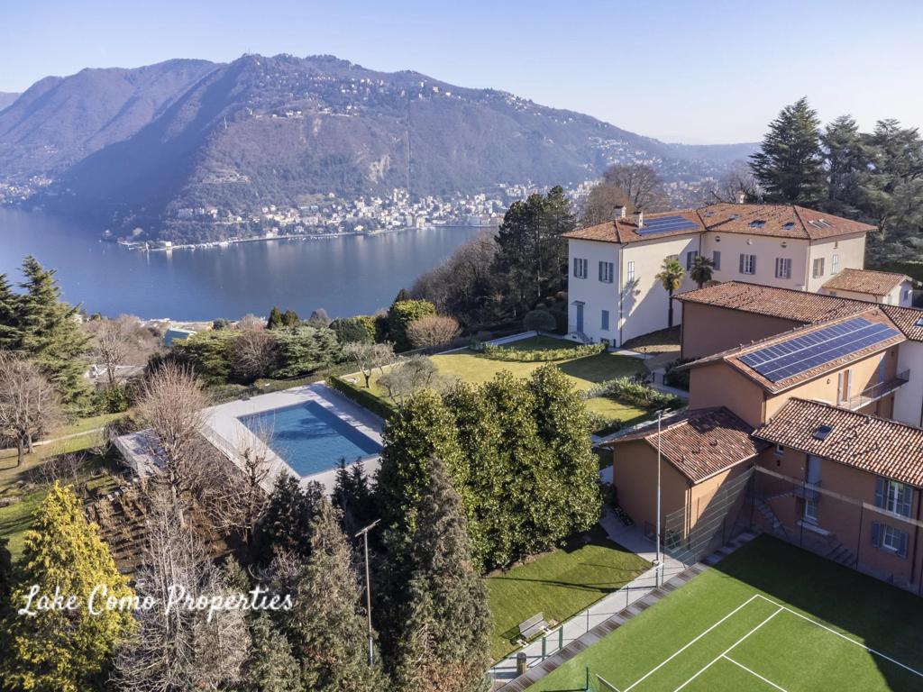 Apartment in Lake Como, photo #5, listing #105094752