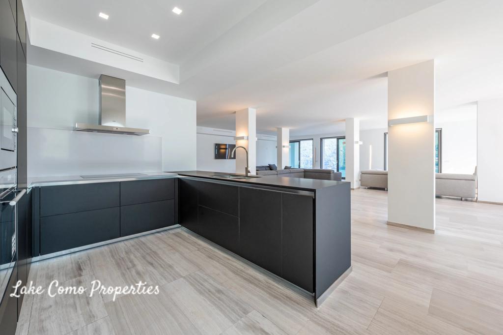 5 room apartment in Lake Como, photo #9, listing #106626450