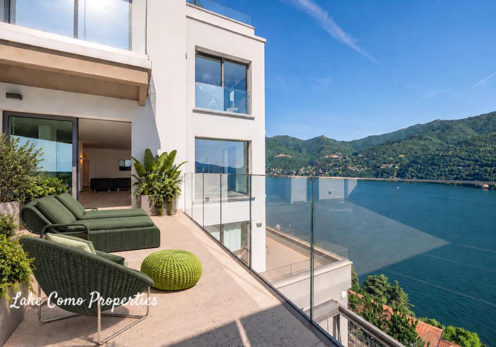 5 room apartment in Lake Como, photo #1, listing #106626450