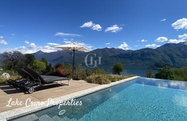 11 room house in Griante, 460 m²