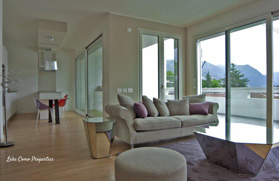 Apartment in Lake Como, photo #3, listing #73106670