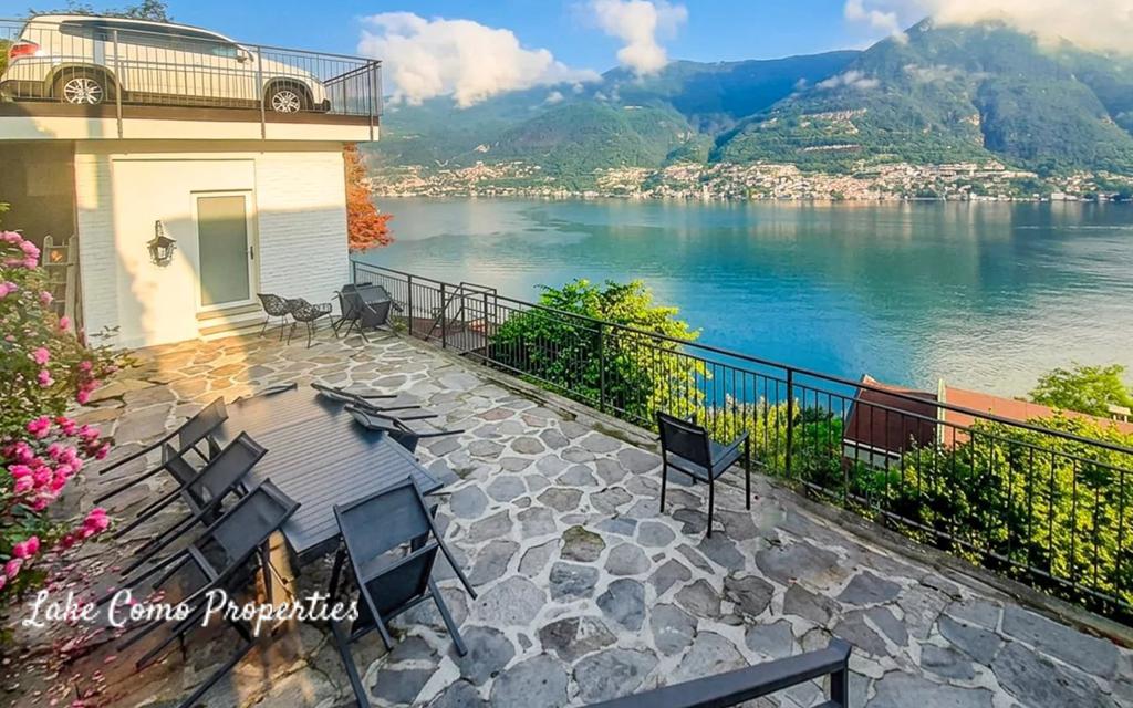8 room house in Faggeto Lario, photo #5, listing #106337448